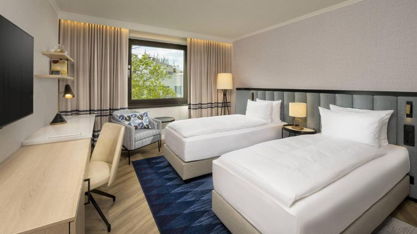 DoubleTree-by-Hilton-Berlin-Ku-damm-Room-40