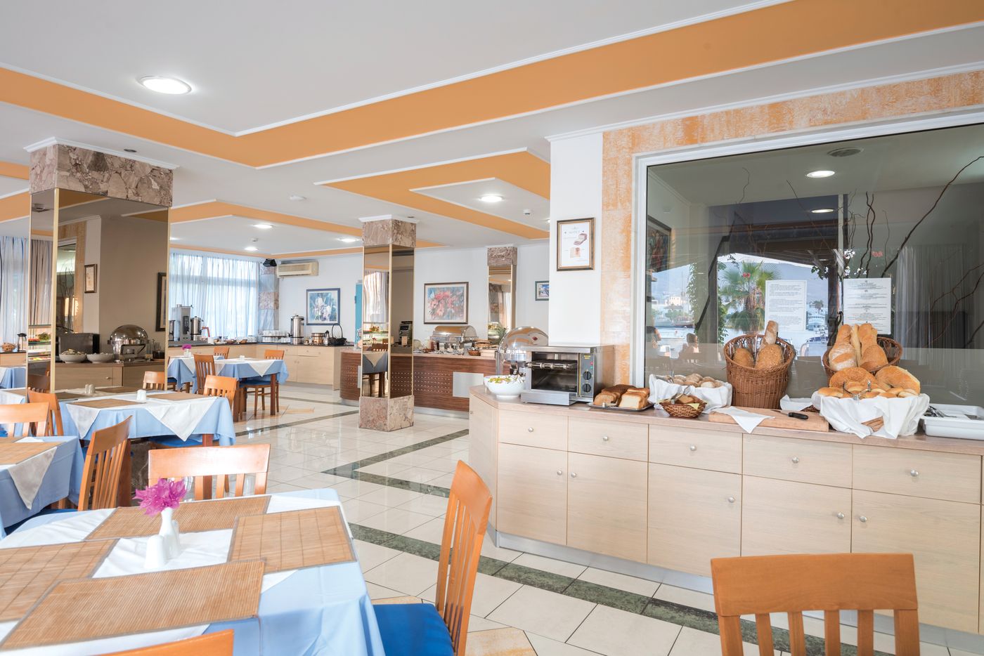 Kosta-Palace-Restaurant-49