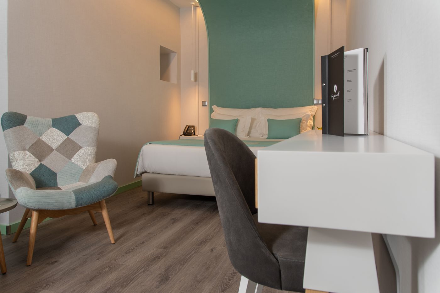 Be-Poet-Baixa-Hotel-Room-6