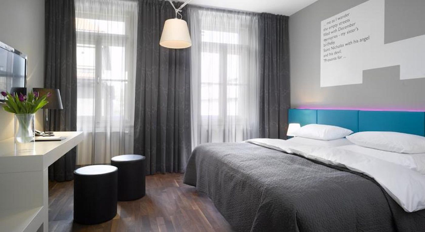 Moods-Boutique-Hotel-Room-6