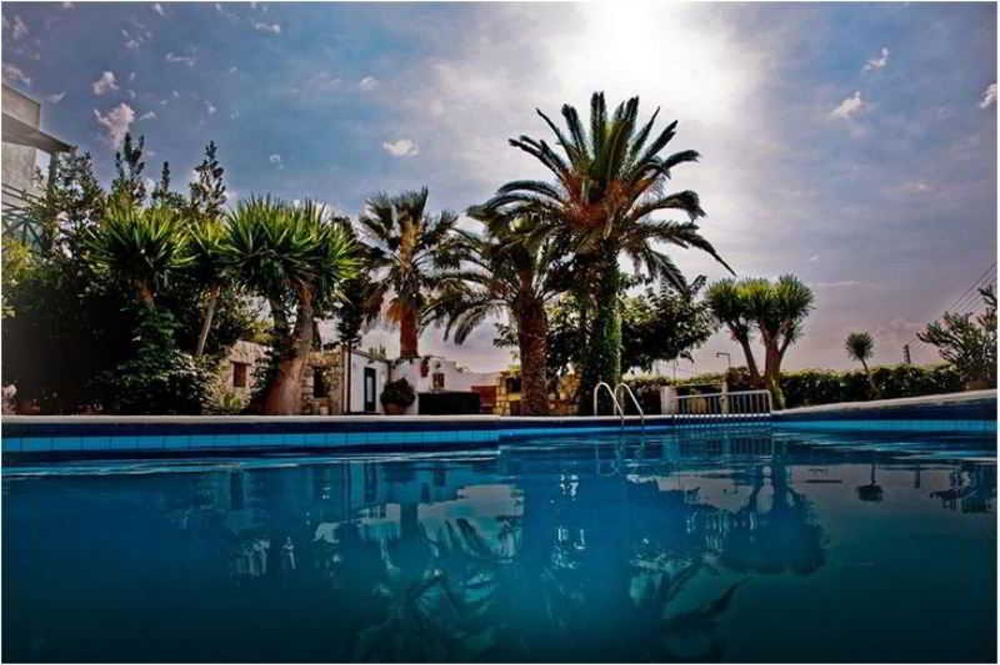 Classic-Apartments-Pool-9