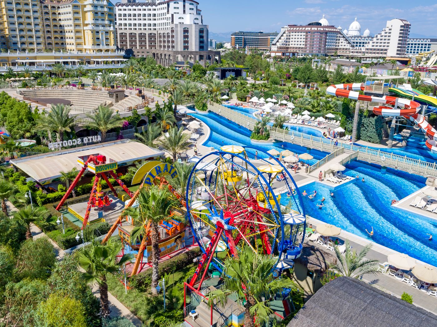 Royal-Holiday-Palace-Sports-and-Entertainment-6