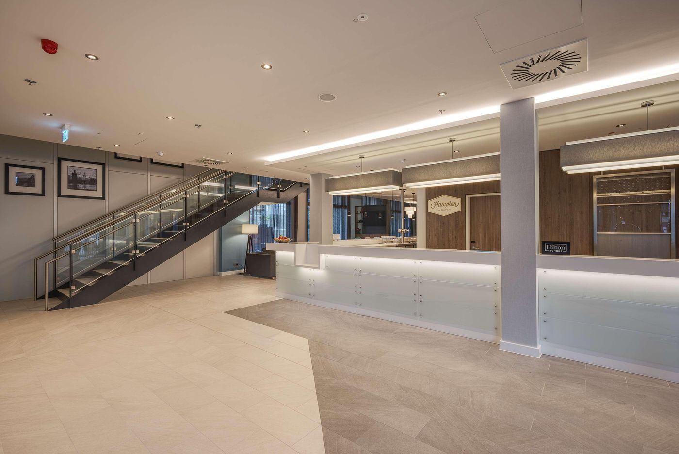 Hampton By Hilton Stuttgart City Centre-Germany-Stuttgart-Lobby-8