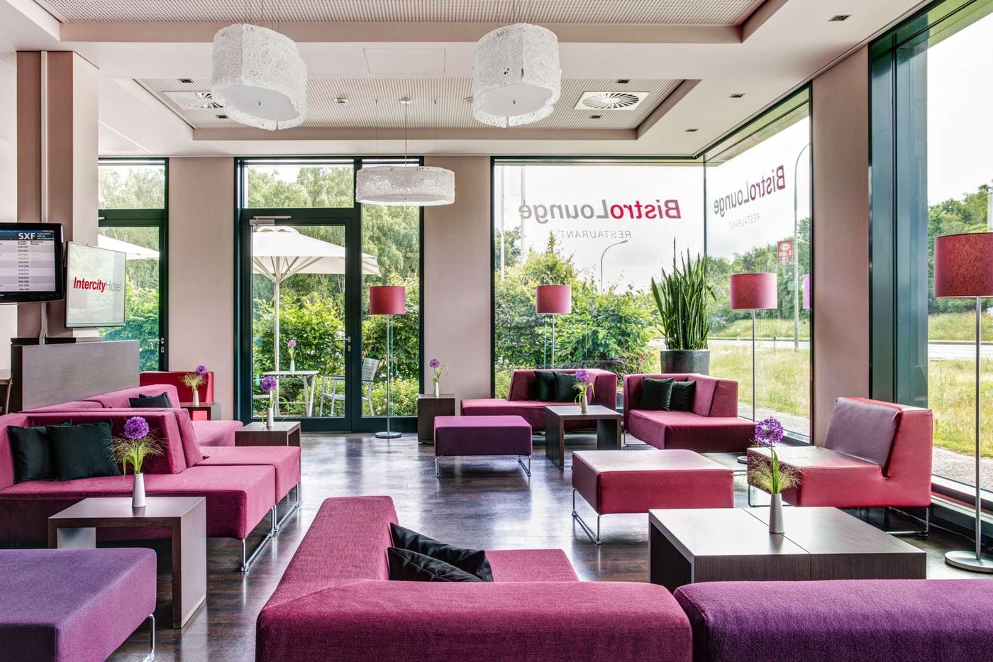 IntercityHotel-Berlin-Airport-Area-North-Lobby-1