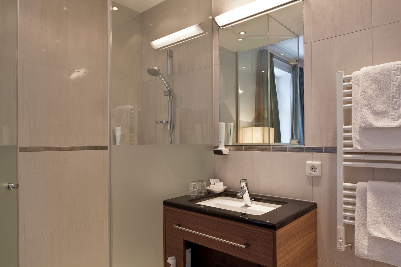 Hotel Sailer-Austria-INNSBRUCK-TIROL-Room-5