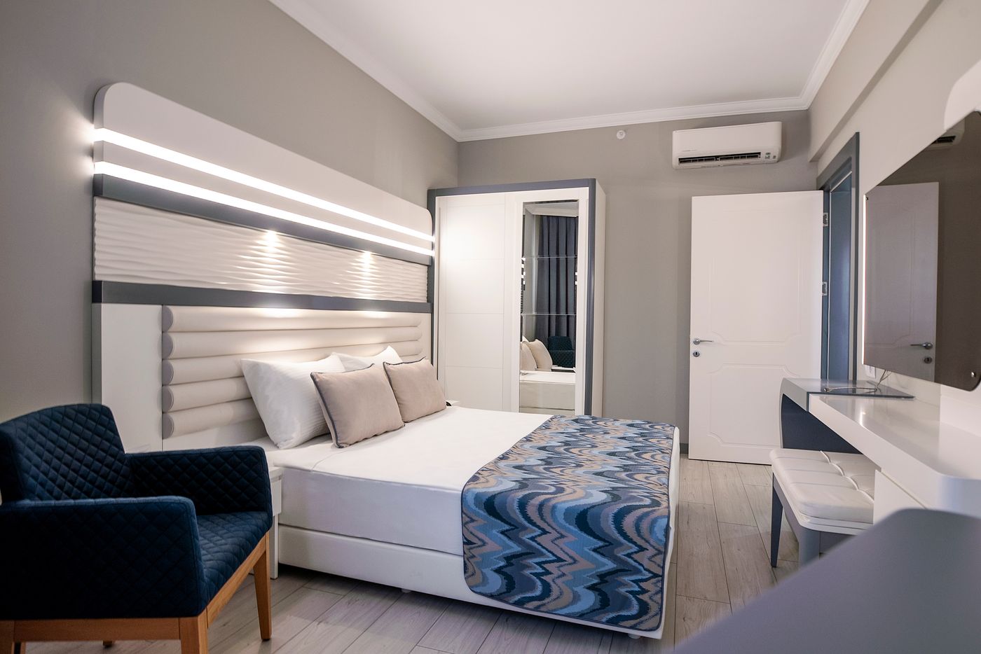 Blue Marlin Deluxe Spa & Resort