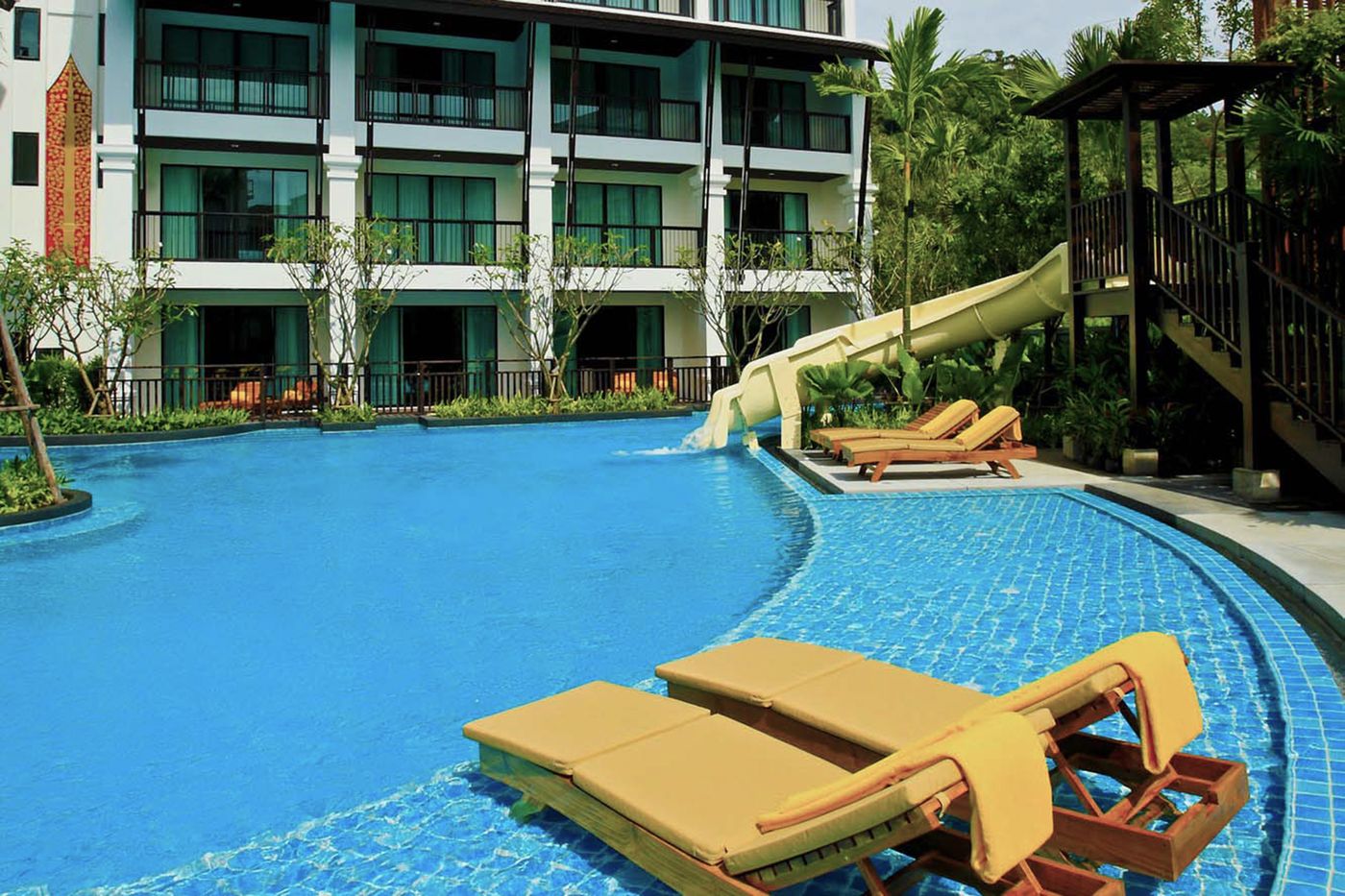 Centara-Anda-Dhevi-Resort---Spa-Krabi-Pool-7