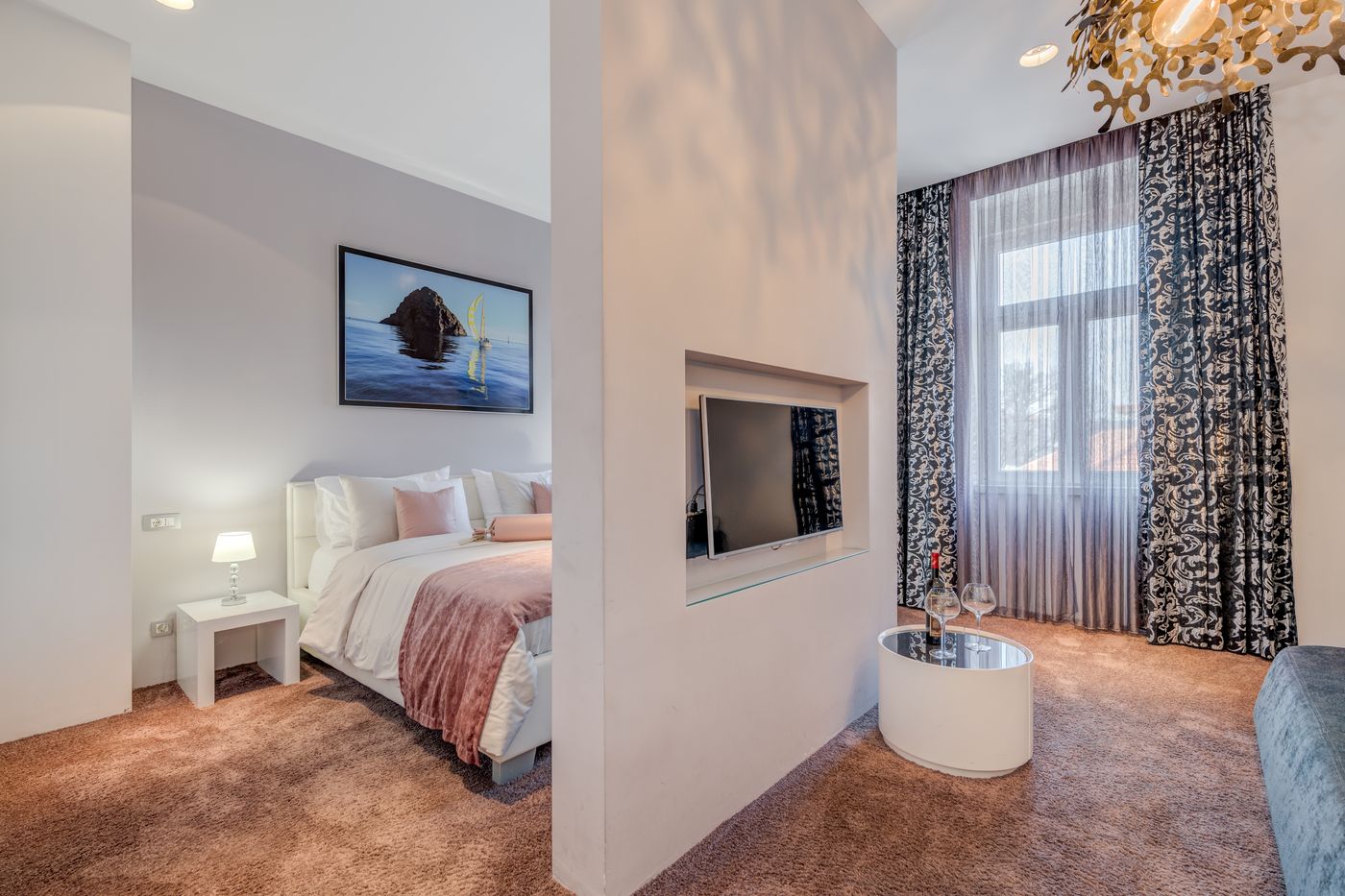 Starlight-Luxury-Rooms-Room-9