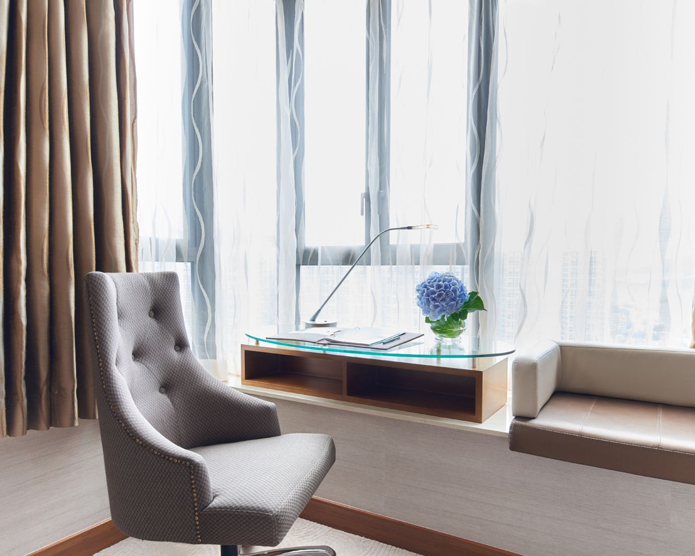 Dorsett-Kwun-Tong-Room-6