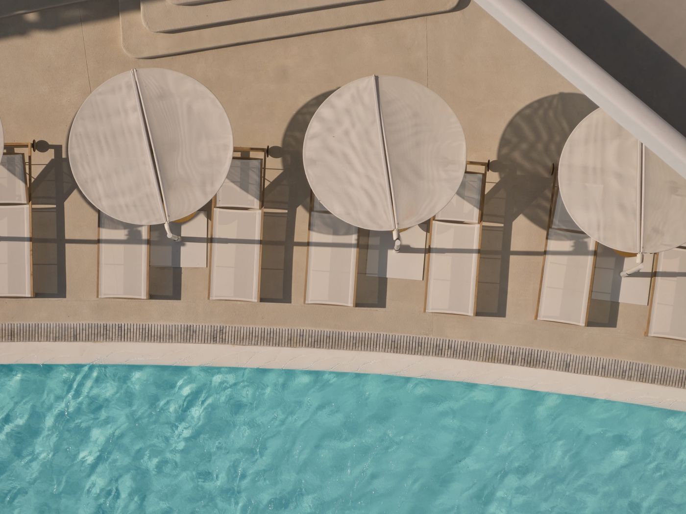 Yi-Hotel-Mykonos---Adults-only-Pool-7