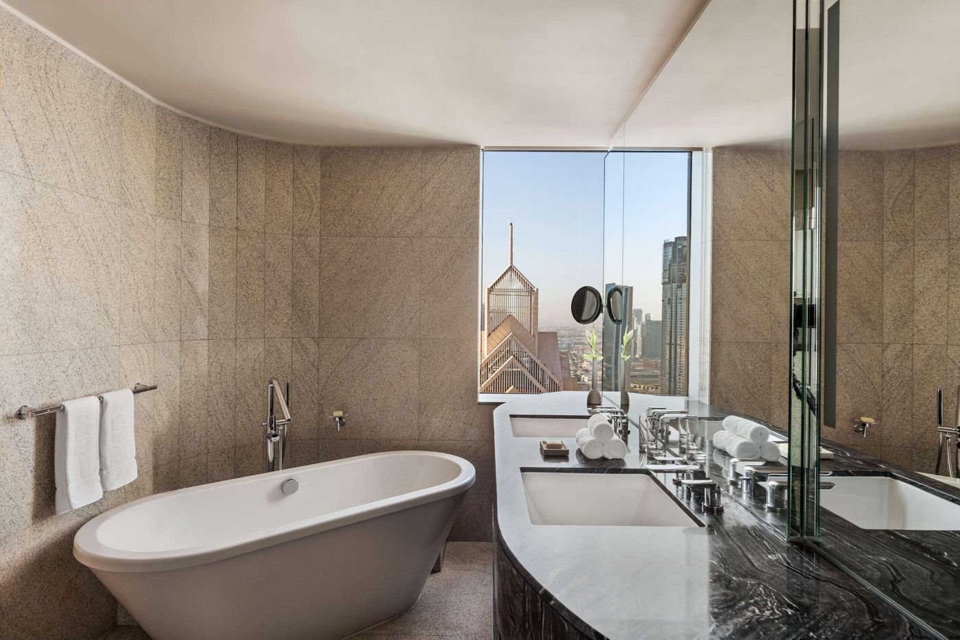 Shangri-la-Hotel-Dubai-Room-39