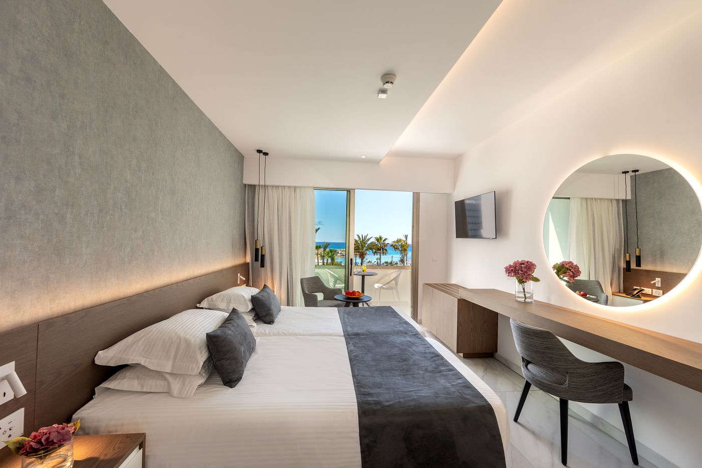 Pavlo-Napa-Hotel-Room-22