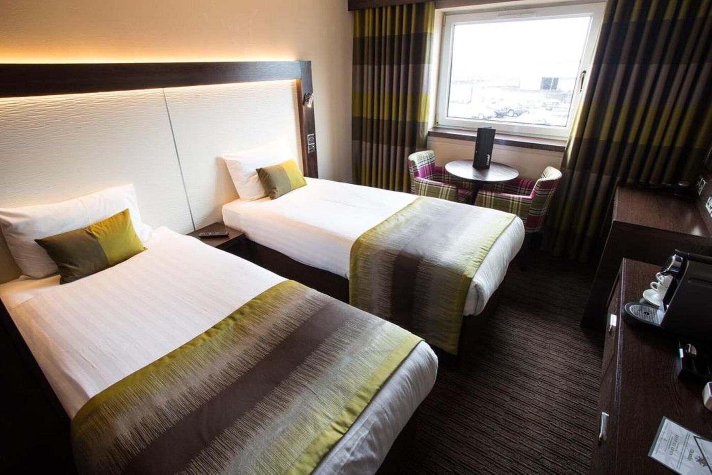 Mondo Hotel-United Kingdom-COATBRIDGE-Room-10