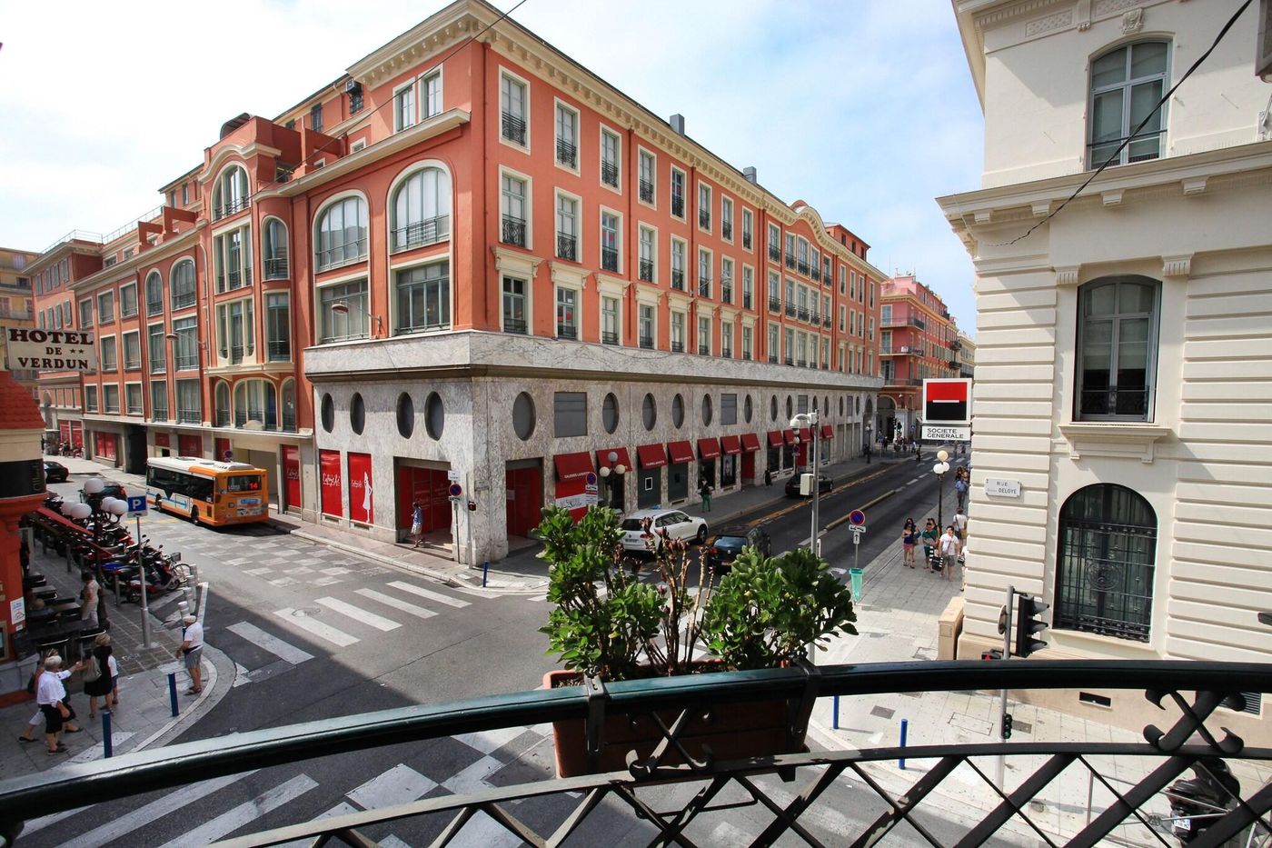 Lafayette-General-view-1