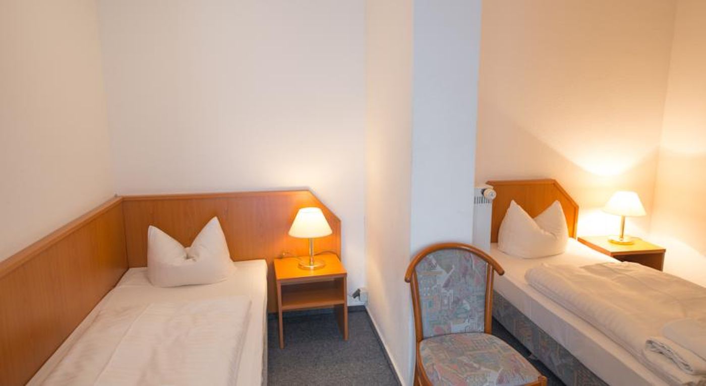 Trip Inn Goethe Classic Hotel - Germany - FRANKFURT - Room - 9
