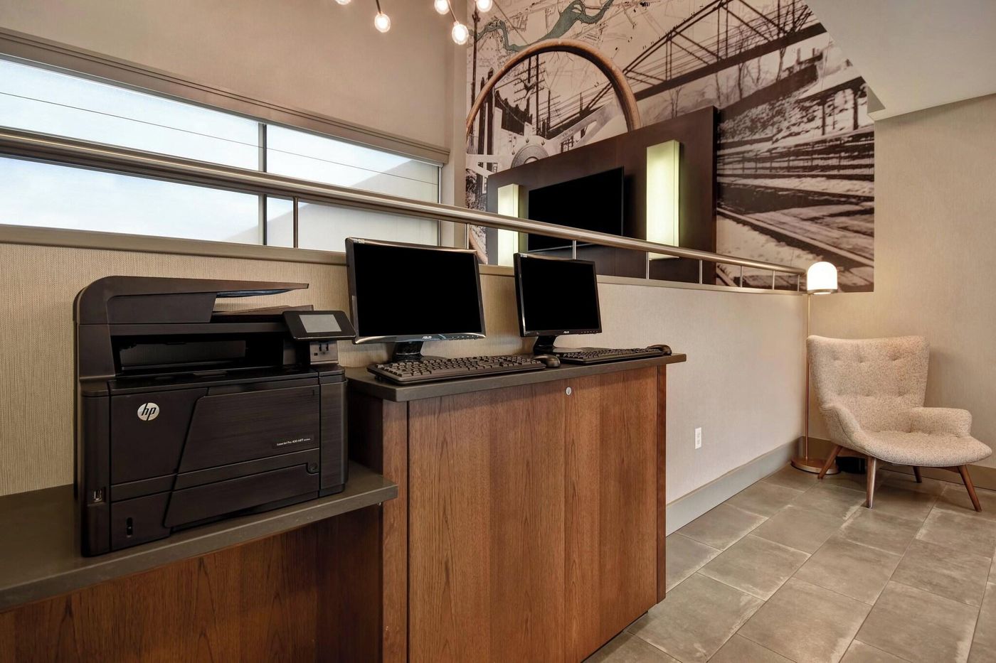 Crowne-Plaza-Boston-Newton-Hotel-Conferences-3