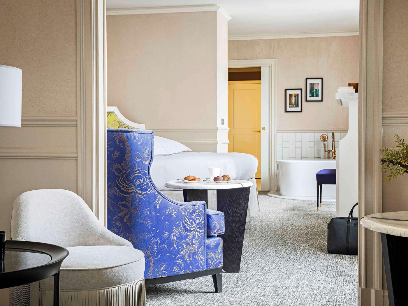 Sofitel-Le-Scribe-Paris-Opera-Room-19