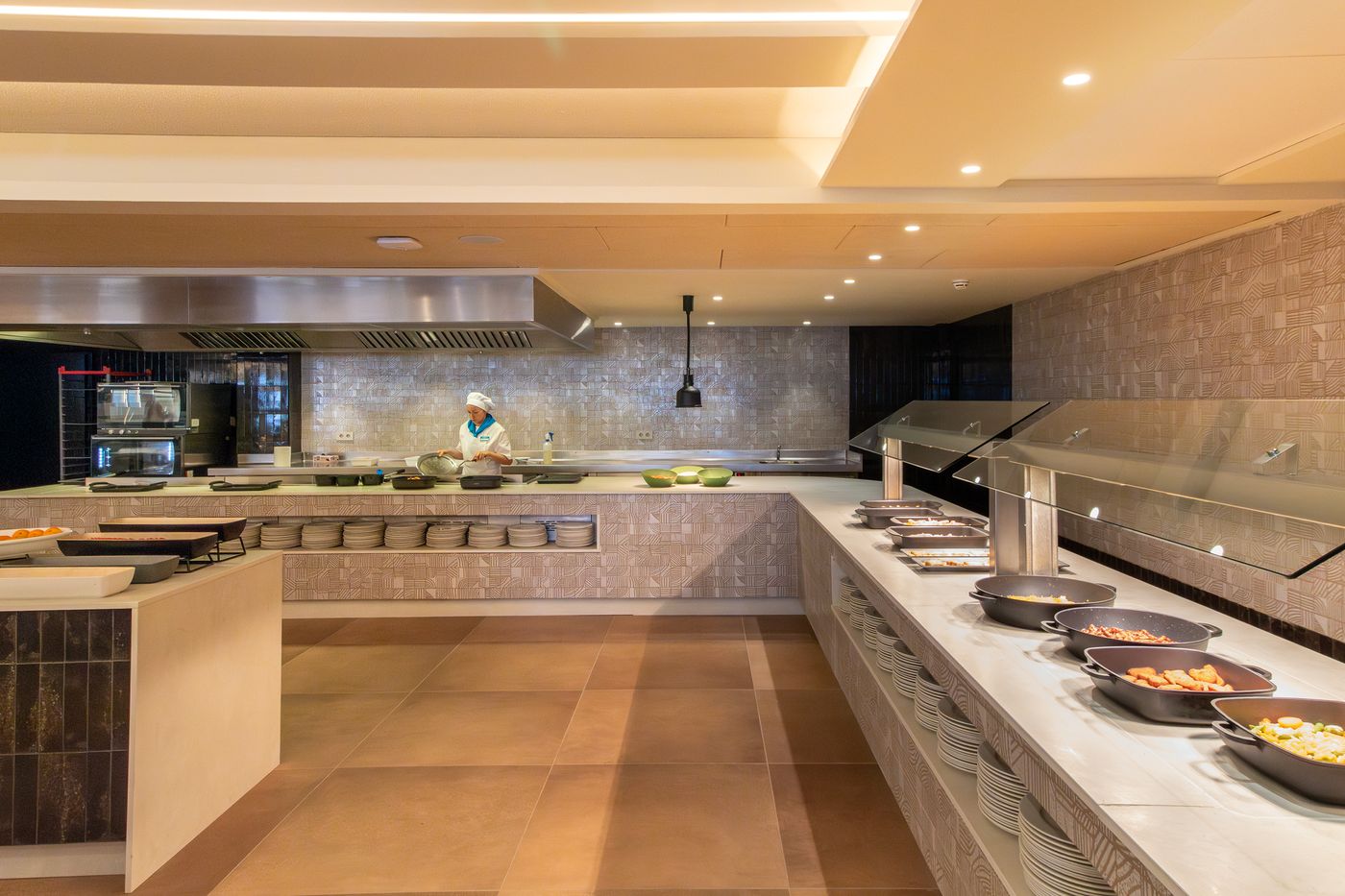 Golden-Donaire-Beach-Restaurant-35