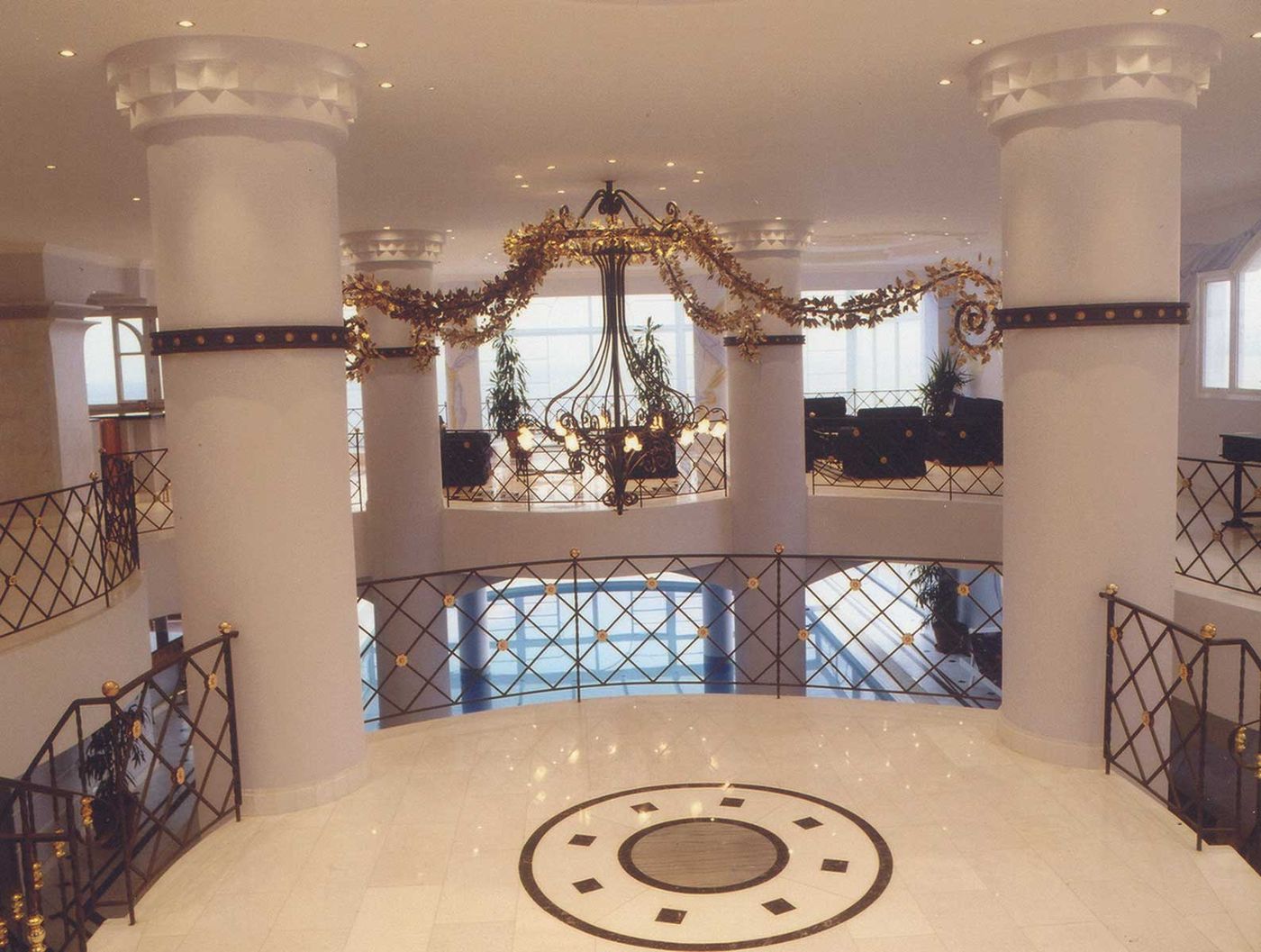 Summer-Palace-Lobby-39