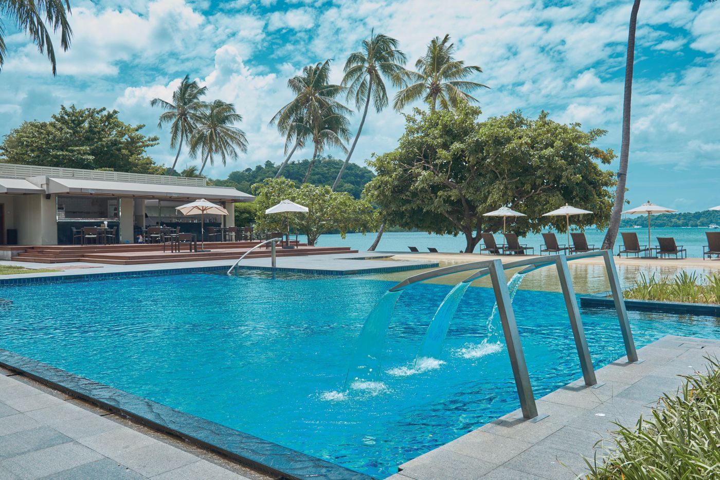 Crowne-Plaza-Phuket-Panwa-Beach-Pool-4
