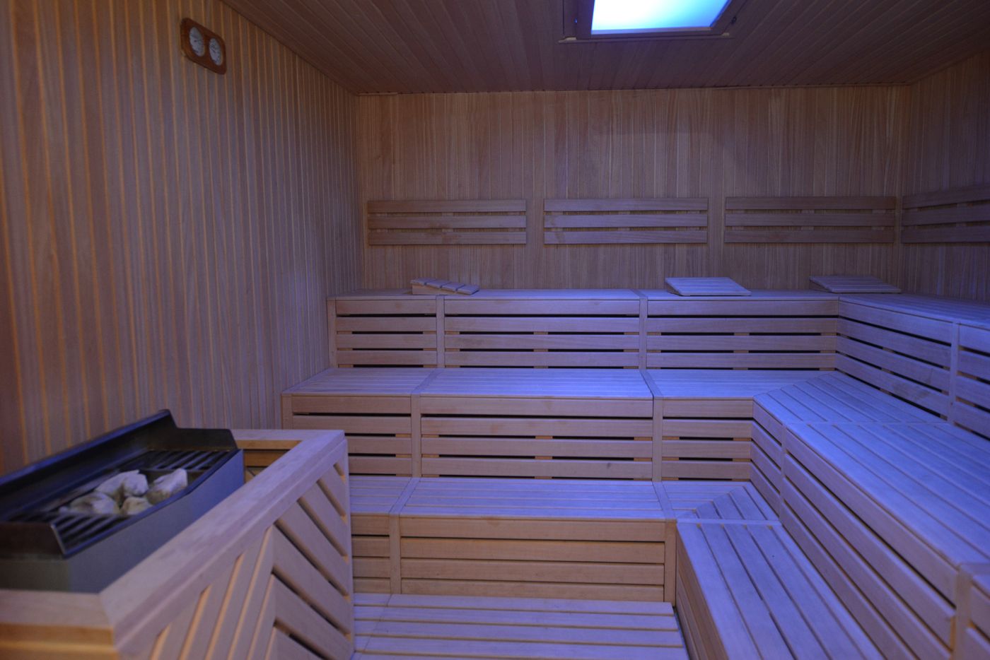 Luna-Island-Hotel-Sports-and-Entertainment-57