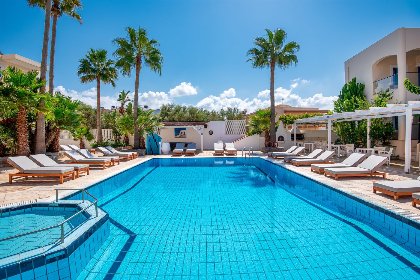 Nana-Angela-Apartments-Pool-7