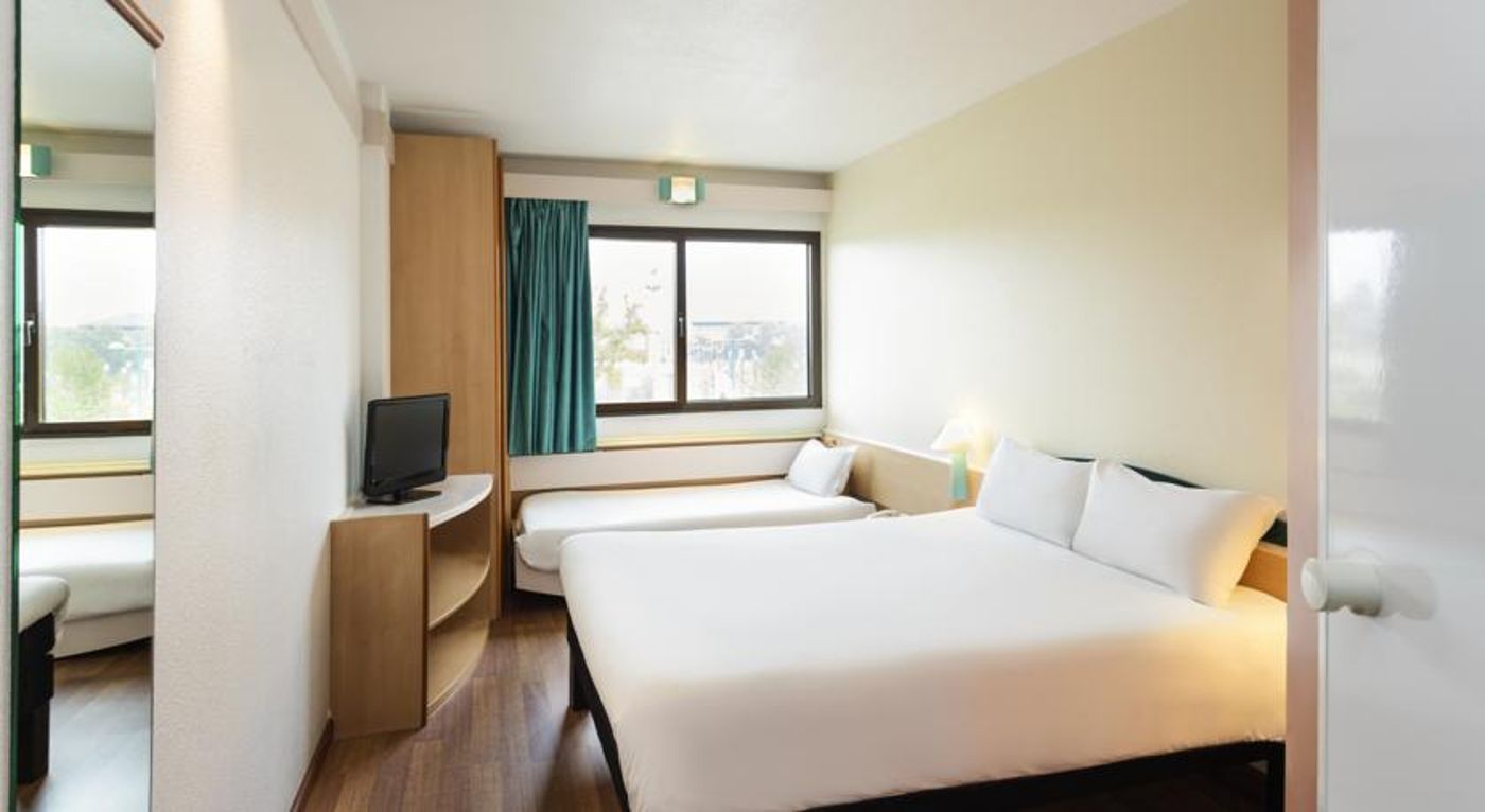 Ibis Castelldefels