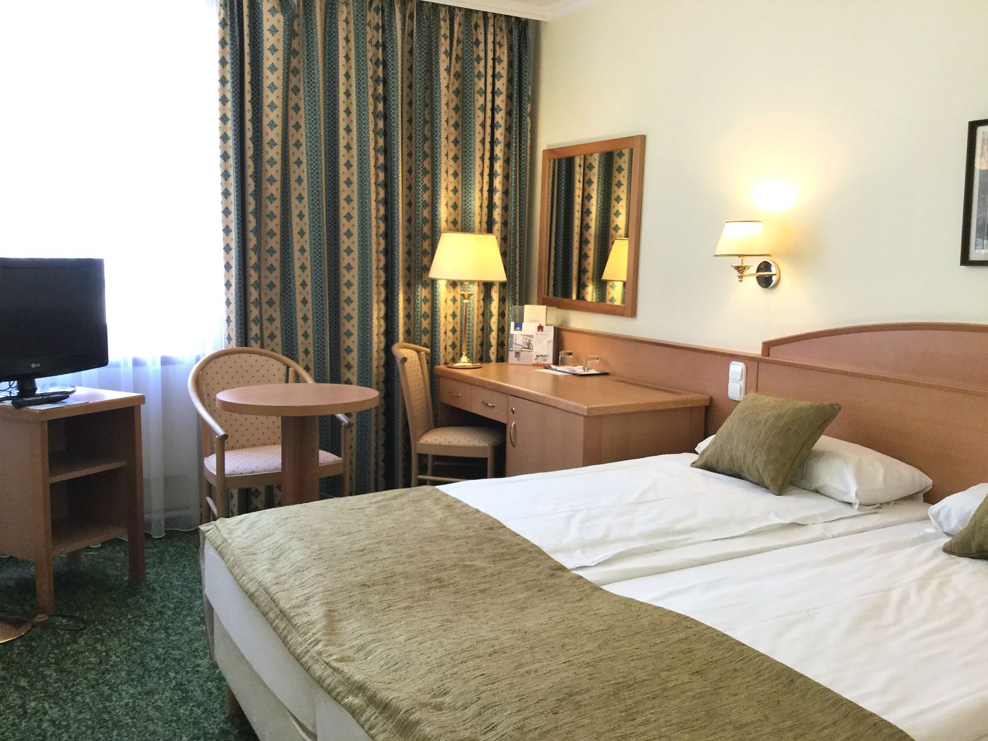 Hotel-Erzsebet-City-Center-Room-25
