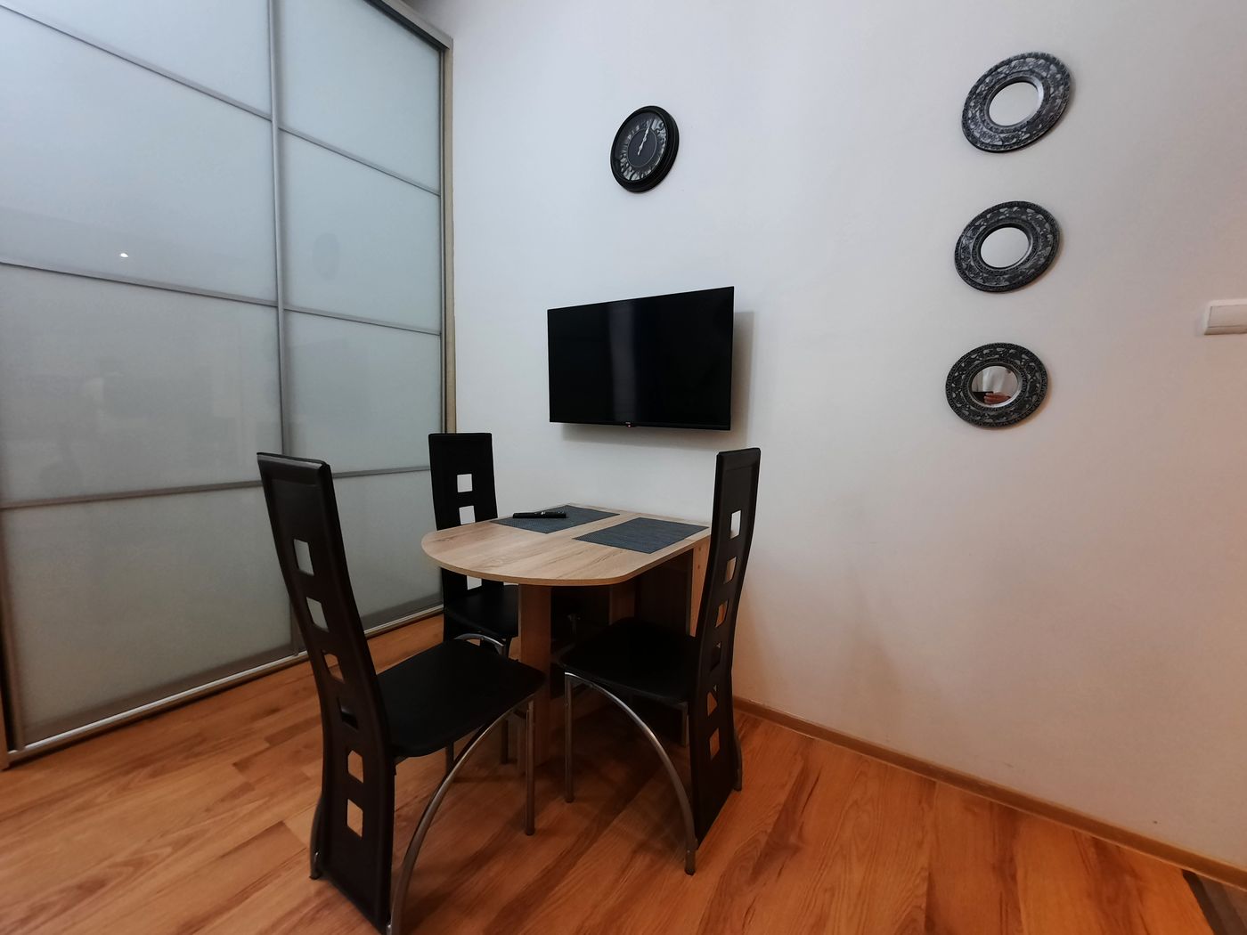 Lorf-Hostel-Coffee-Room-31