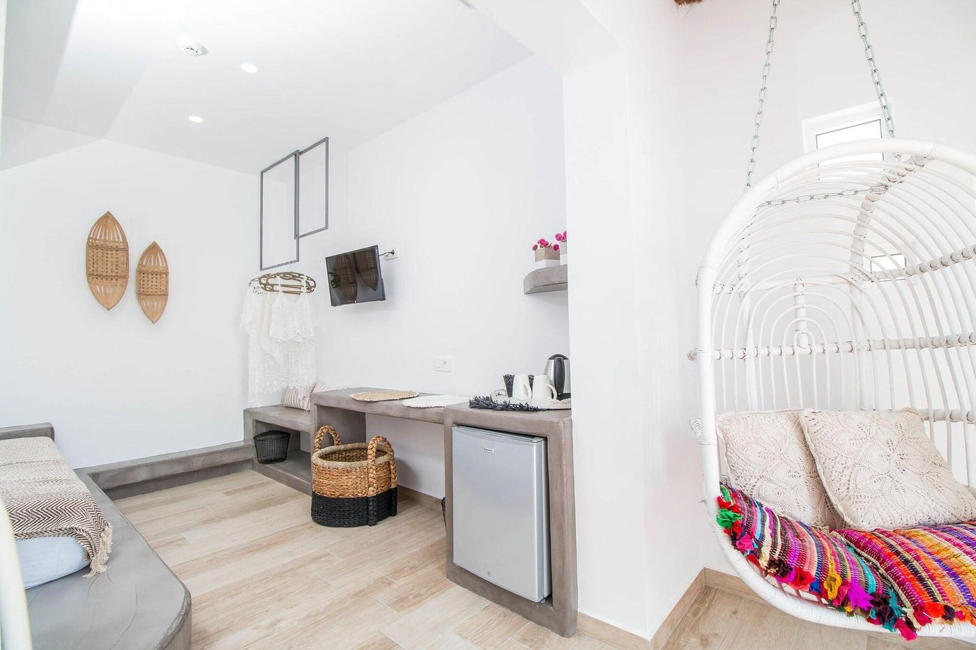 Malibu-Boutique-Room-36