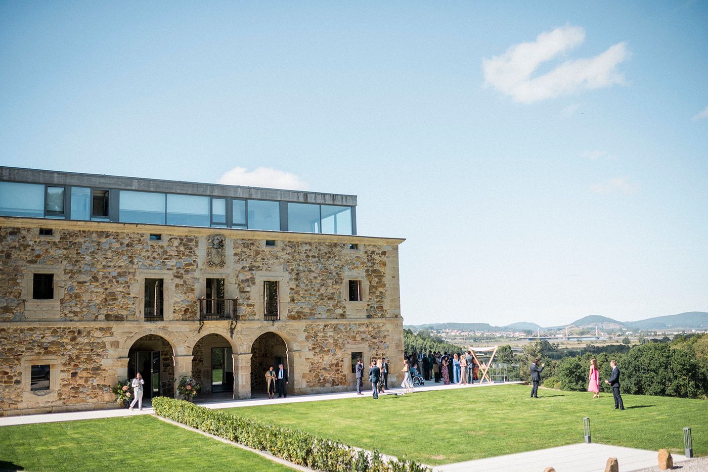 Pico Velasco-Spain-Carasa, Voto-General view-1