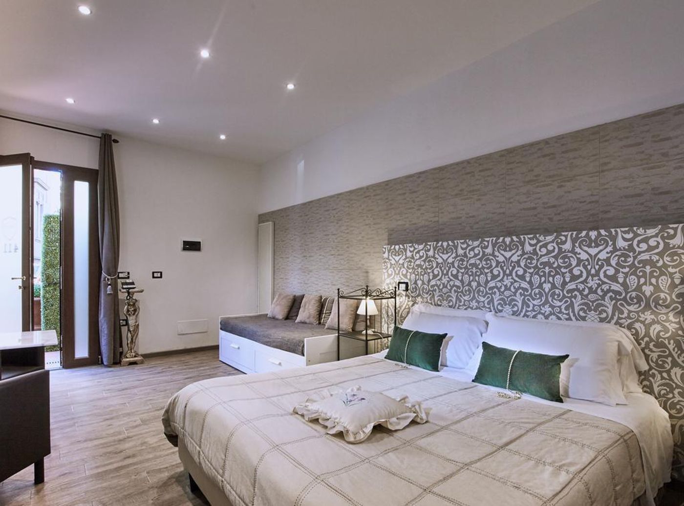 Villa-Tower-Inn-Pisa-General-view-16