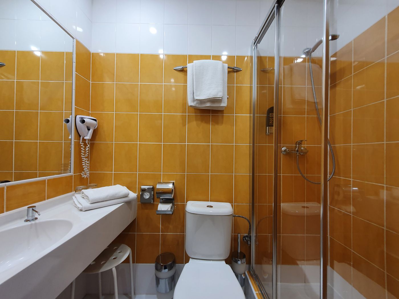 Royal Plaza-Czech Republic-PRAGUE -Room-6