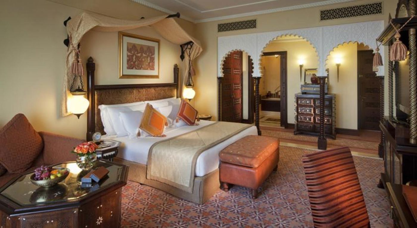 Jumeirah-Al-Qasr--Room-34
