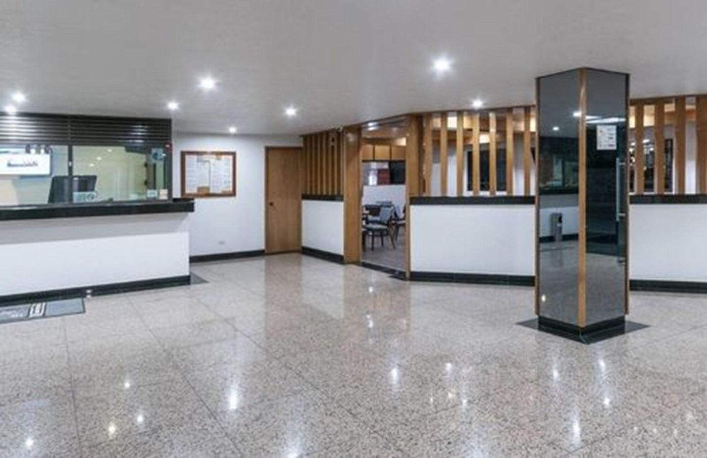 San Lucas-Mexico-CUAUHTÉMOC-Lobby-4