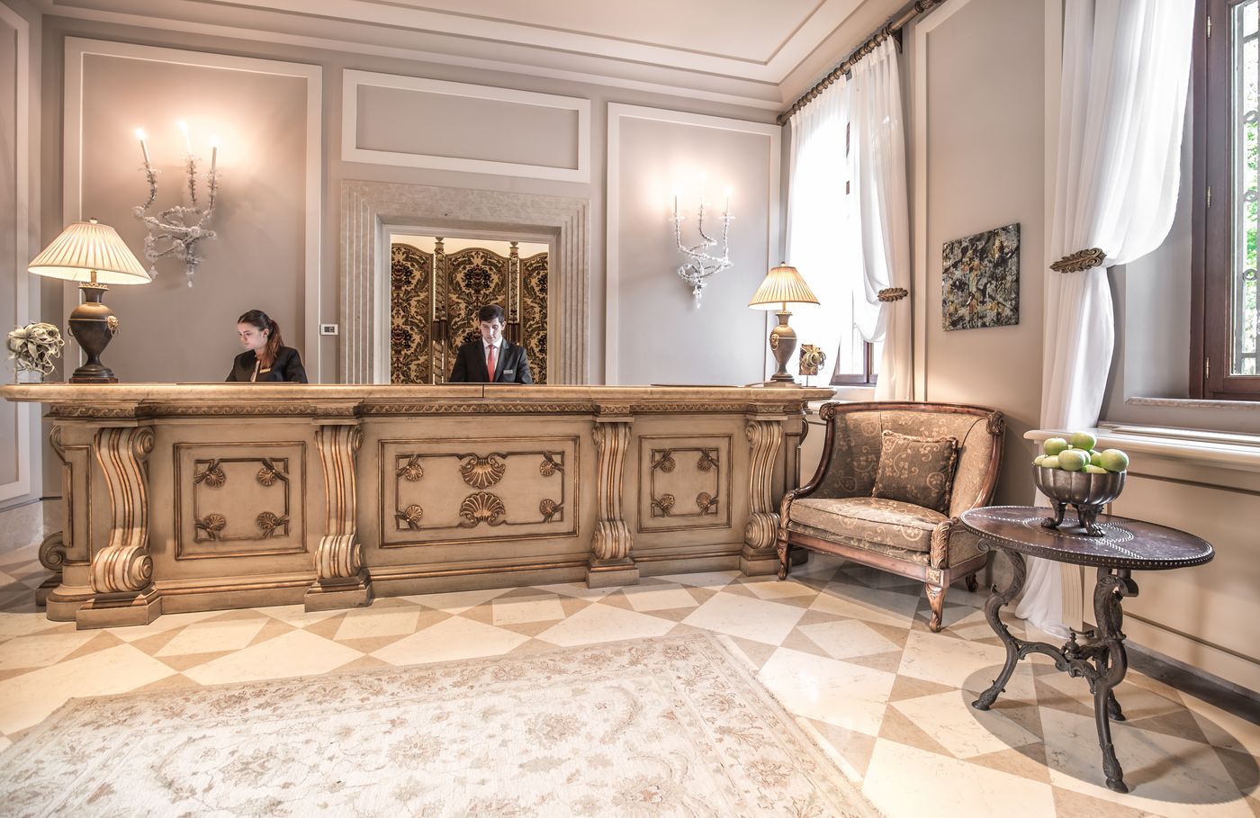San-Clemente-Palace-Kempinski-Hotel-Venice-Lobby-15