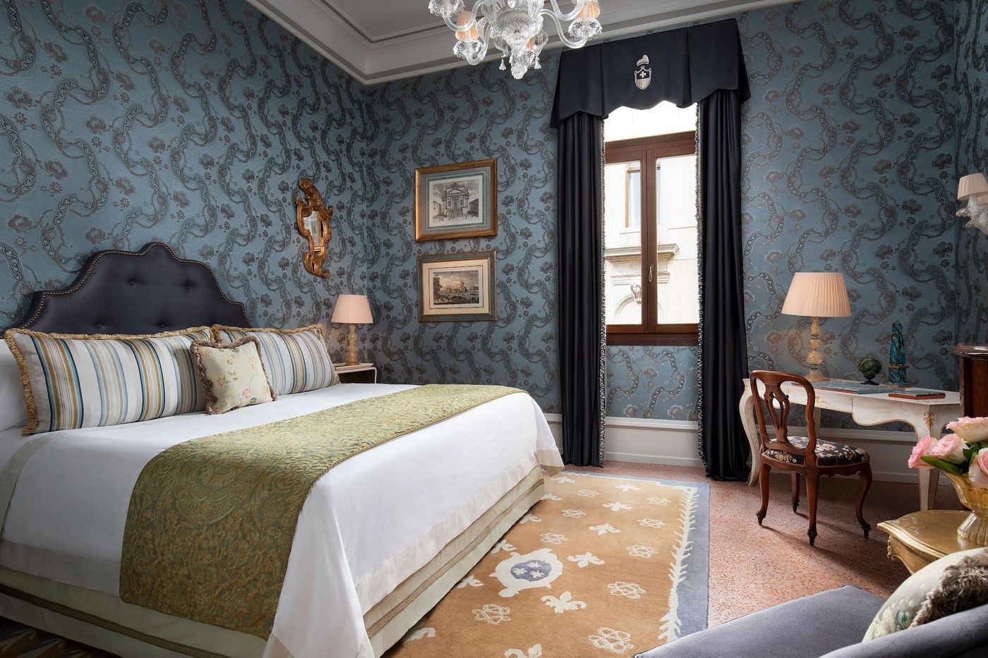 The-Gritti-Palace--a-Luxury-Collection-Hotel-Room-35