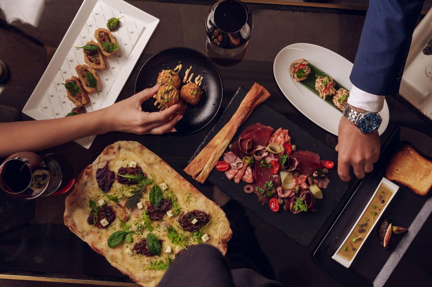 The-Ritz-Carlton--Dubai-Restaurant-53