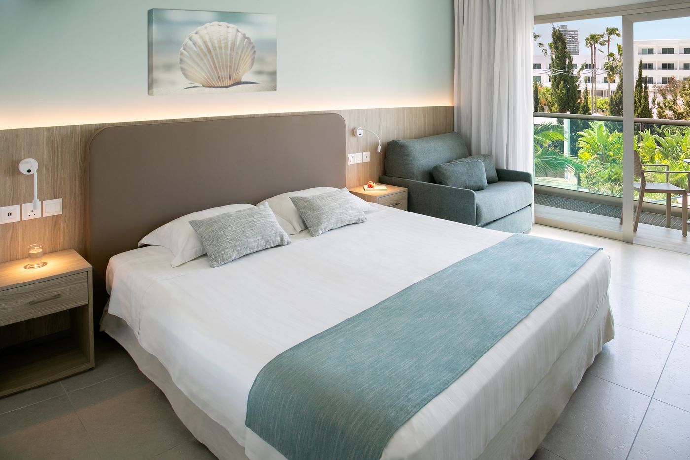 Asterias-Beach-Room-18