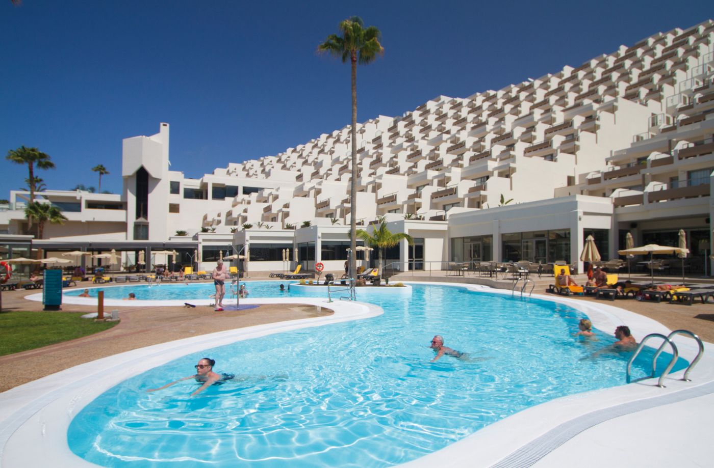 Sensimar-Calypso-Pool-4