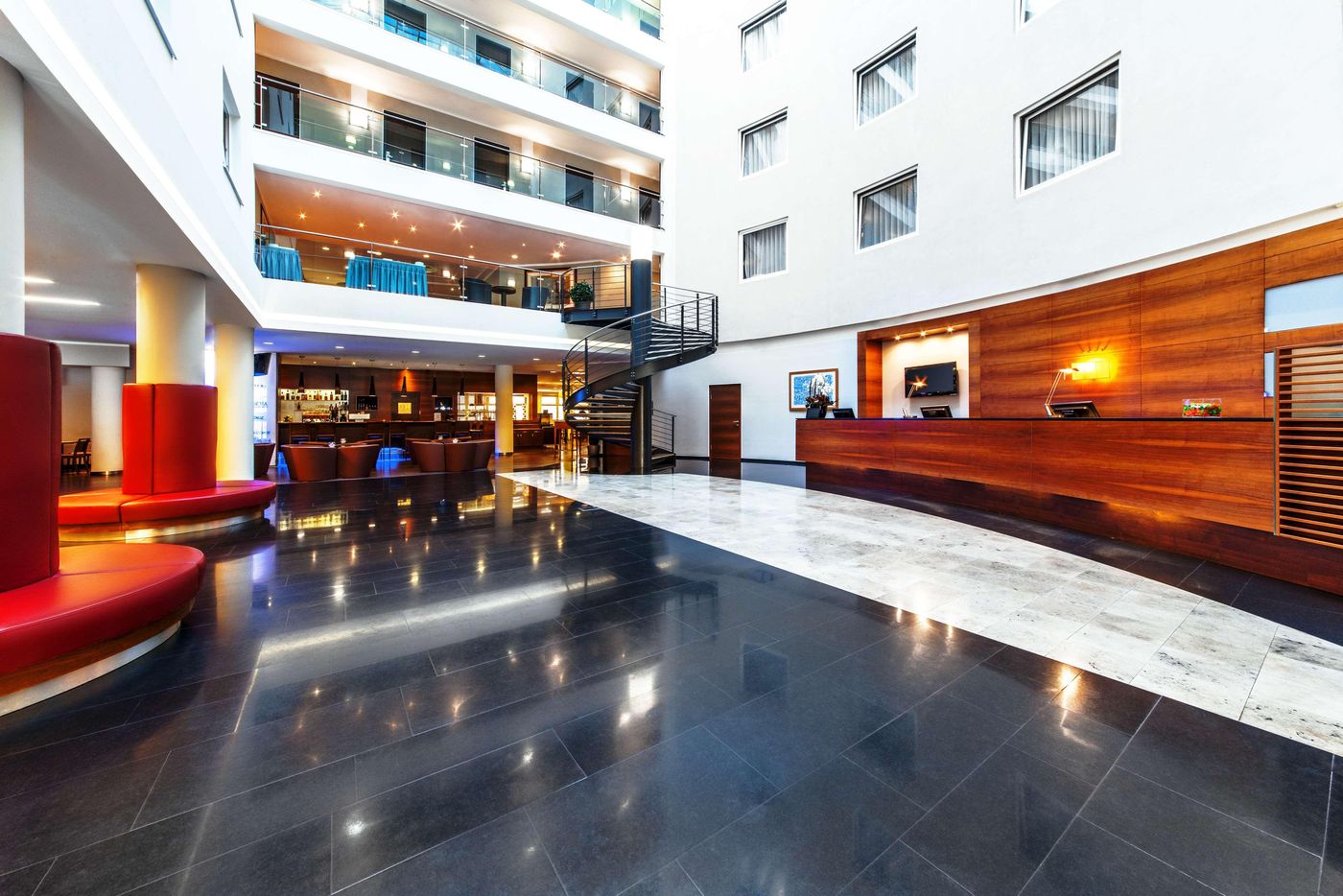 NH-Budapest-City-Lobby-13