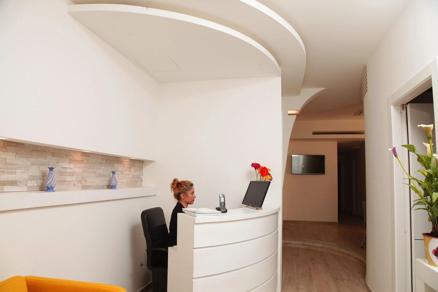 Maison-Maneli-Luxury-B-B-Lobby-7