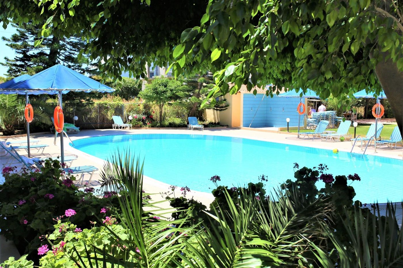 Castro-Hotel-Pool-13