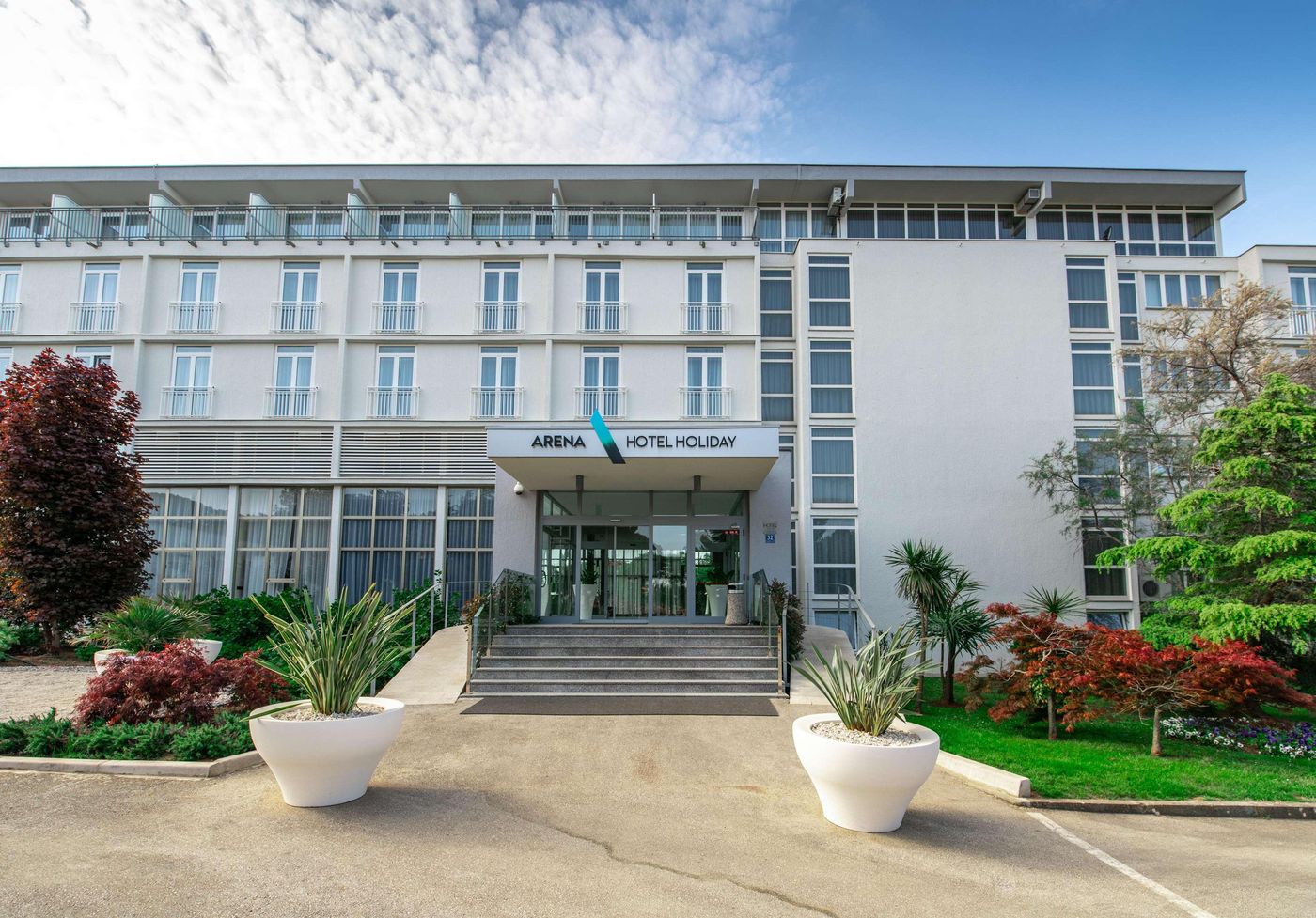 Hotel-Holiday-General-view-20