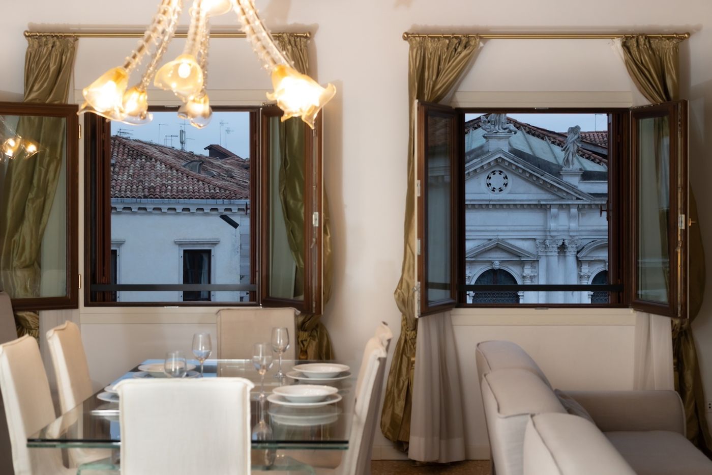 San-Teodoro-Palace----Luxury-Apartments-Room-9