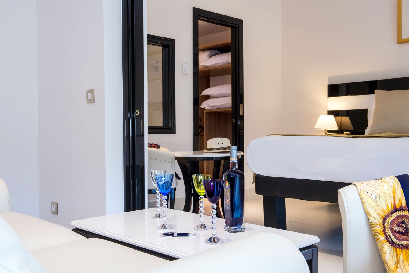 Aston-La-Scala-Room-30