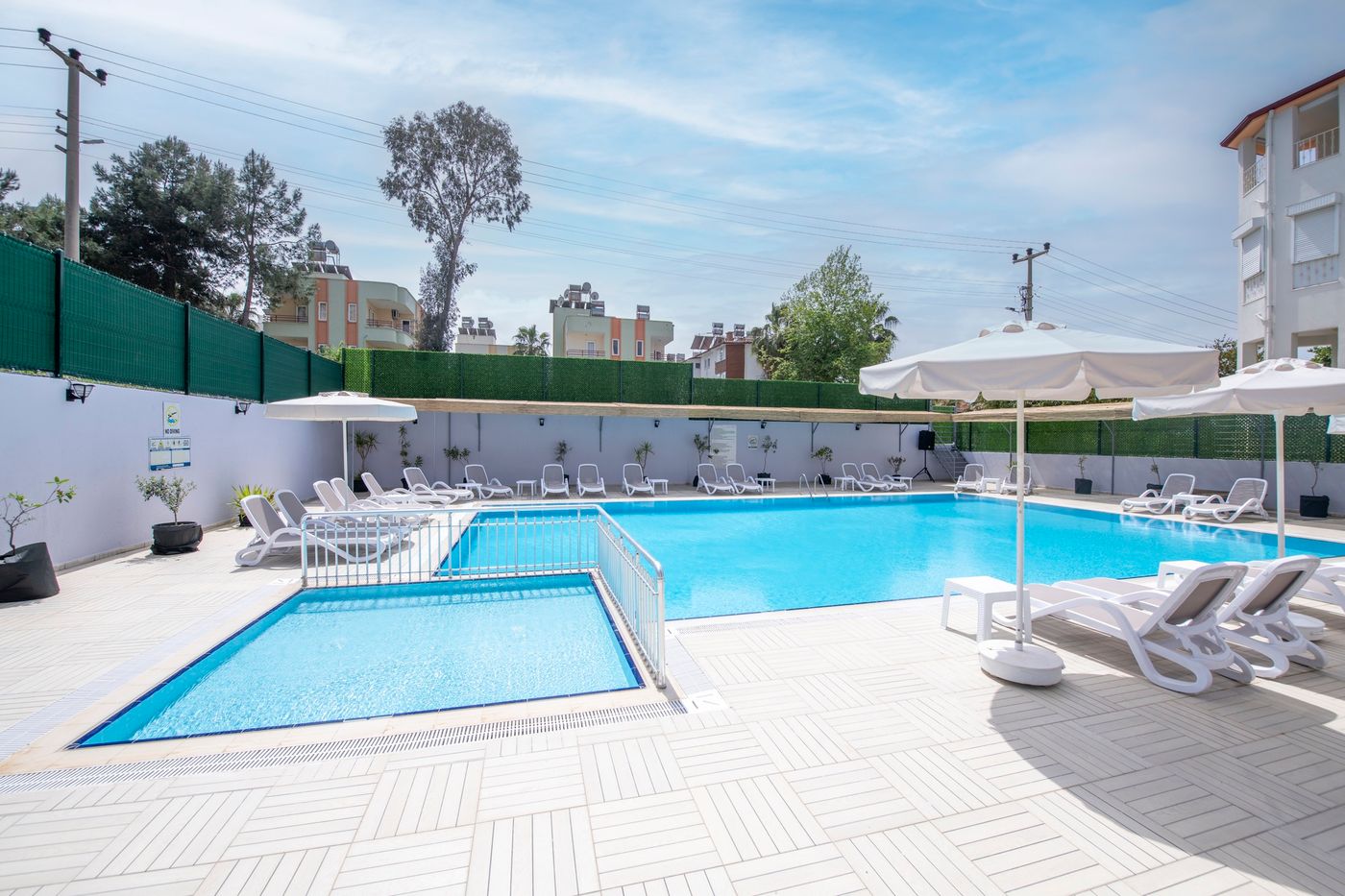 Harmony-Side-Hotel-Pool-6