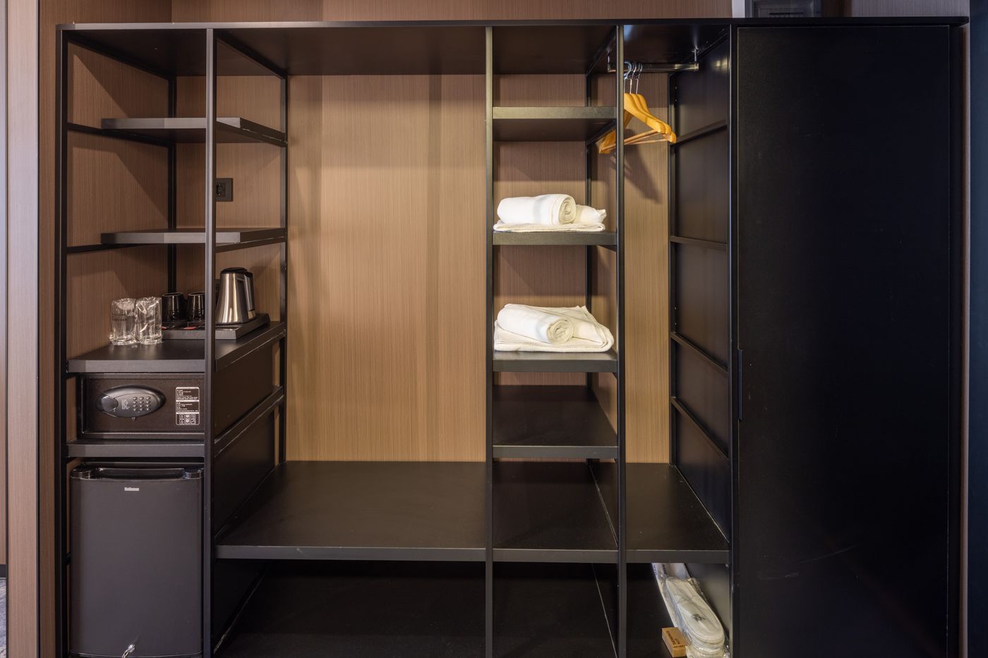 Life Design-Serbia-Belgrade-Room-6