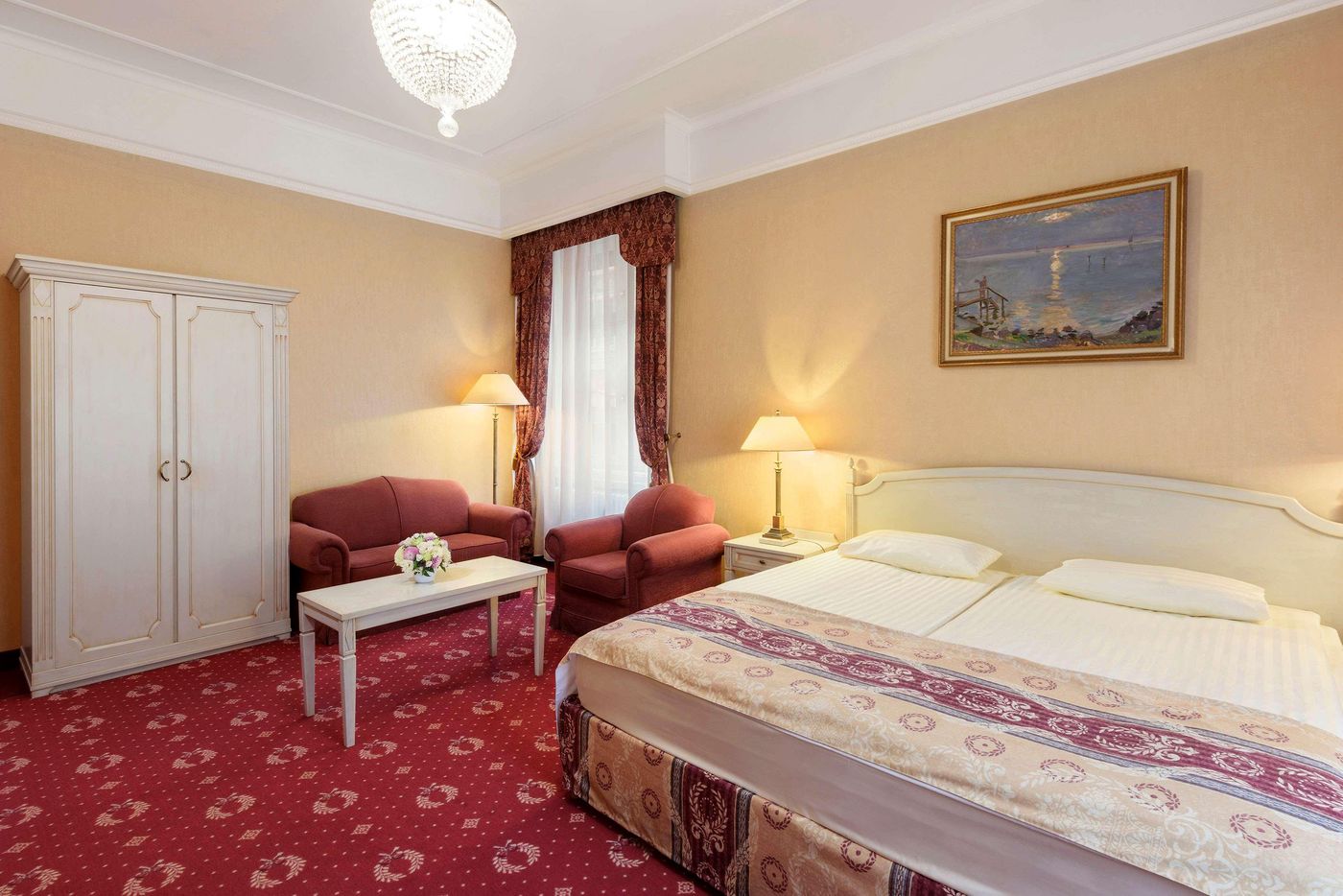 Danubius-Hotel-Astoria-City-Center-Room-18