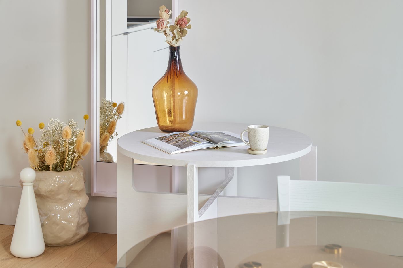 Locke-at-East-Side-Gallery--Friedrichshain-Room-33